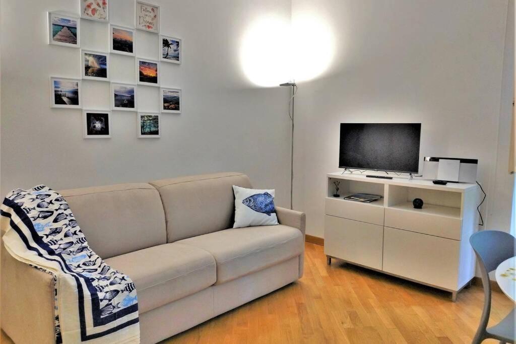 Casaviva - Beautiful Bilo With Shared Pool In Genova Nervi Apartment Екстериор снимка